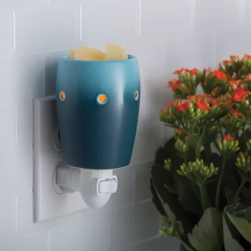 Blue Ombre Pluggable Melts Warmer